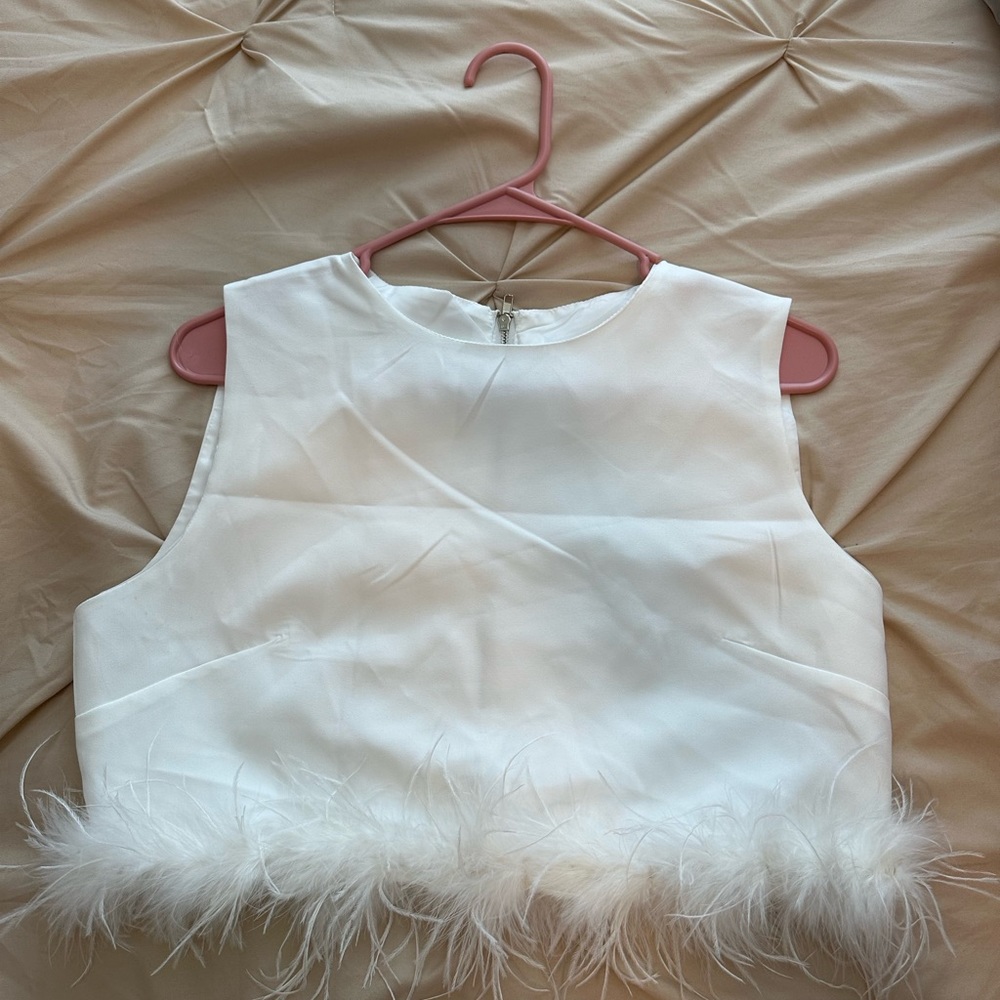 White feather top